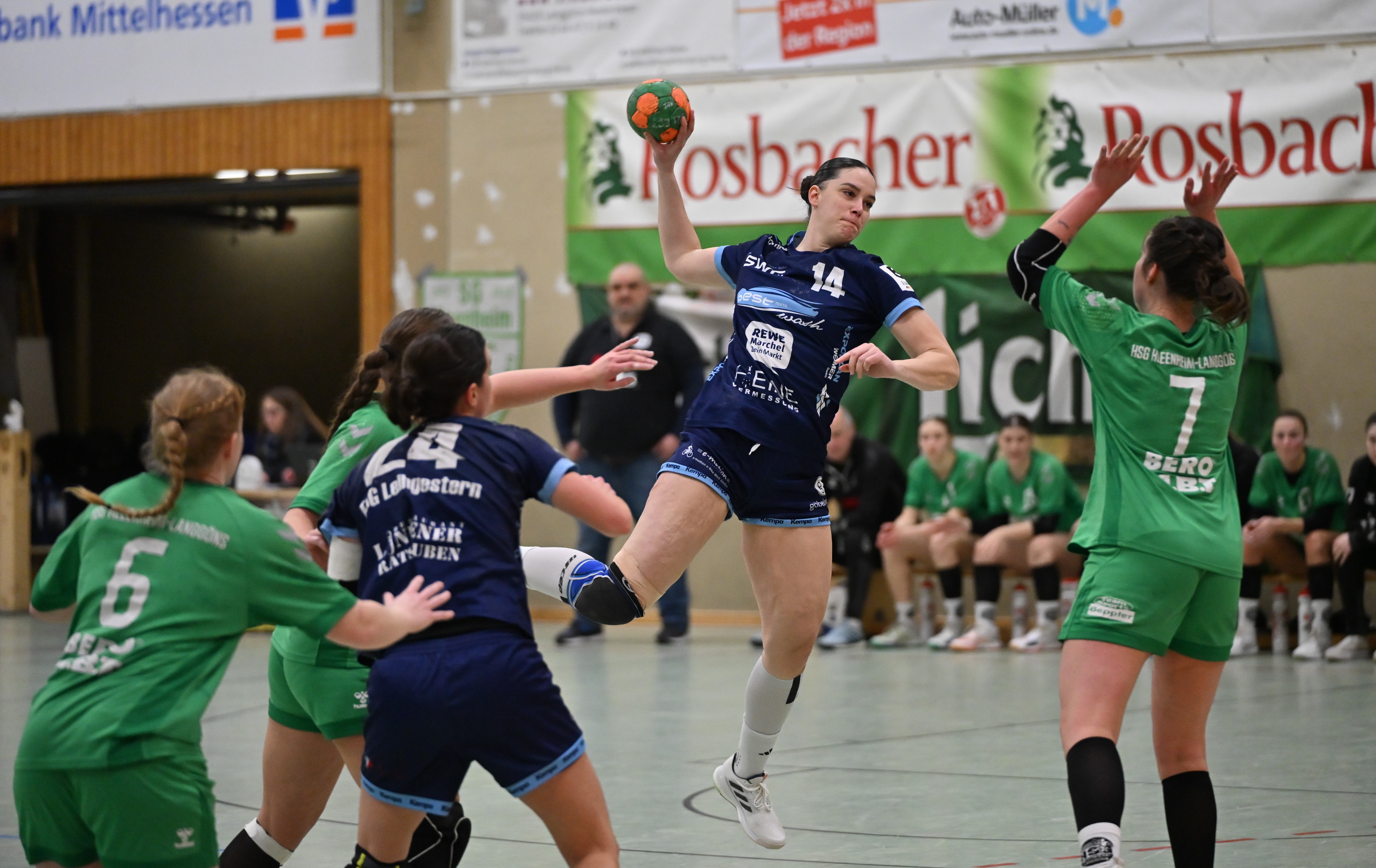 Anita ist zurück auf dem Spielfeld